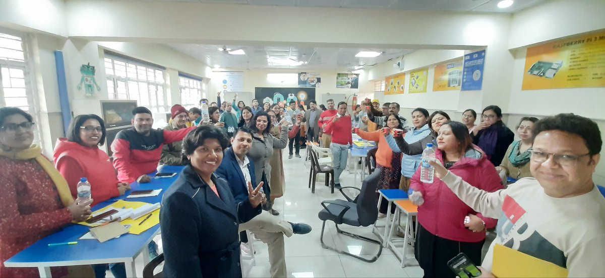 amardeepdabas1's tweet image. &quot;Creating an enabling learning environment&quot; 
#Gratitude @pitampuradiet for providing platform 4  Sharing Experience #colearning at LIC12,TDC 4 Elaborating Questioning,Retrieval Practice,HookStrategy Class Observation 
Reflective Discussion 
@Dir_Education @PbpandeyB
@TDCProgram