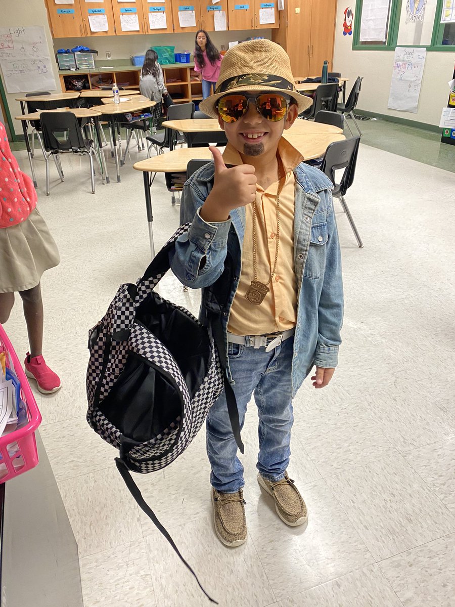 leithteach's tweet photo. Book Character Day for Literacy Week! We decided we would all be Count Olaf in his many disguises!! @ParksideProud #literacyweek #bookcharacter #countolaf #aseriesofunfortunateevents #lemonysnicket https://t.co/YcMCk8f05Z