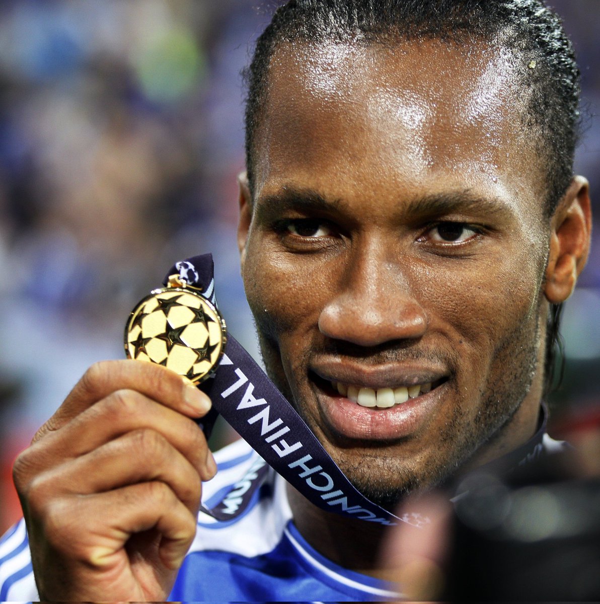 Sala12 on Twitter "O que o Drogba jogou na Champions que o Chelsea