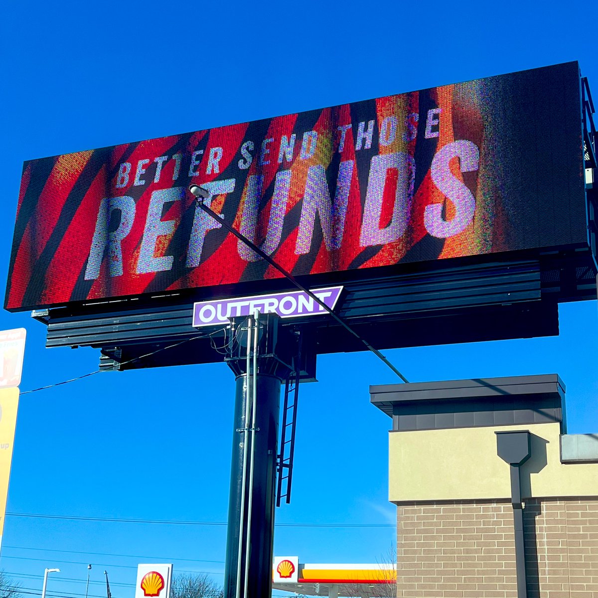 Poor quality due to digital board, but just took this in Columbus.

OHIO IS A BENGALS STATE‼️