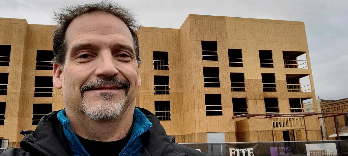 fourpieceracket's tweet image. Obligatory construction site selfie TWO-FER...1st photo is from the new Fairfield Inn &amp;amp; Suites in downtown Decatur, AL...2nd photo is from the renovation of the Decatur Mall Branch of Family Security Credit Union!

#Fairfield #Marriott #HospitalityDesign #CreditUnion #Architect