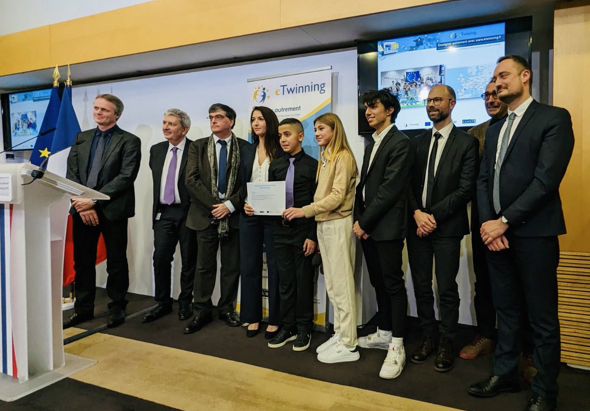 🏆les 6e du collège Saint Jude de <a href="/AcLille/">Académie de Lille</a> reçus au #Ministère de l’Education Nationale pour la remise du Prix spécial « Notre avenir : beau, durable, ensemble » <a href="/eTwinningFrance/">eTwinning France</a> pour son projet 🇪🇺 « Let’s build the 2050 EUtopian smart city! » réalisés avec 200 jeunes européens.