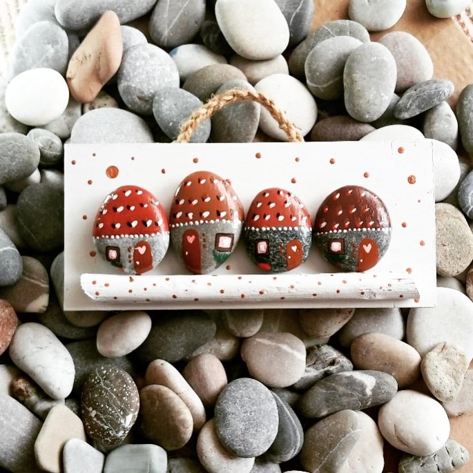 Kbr654321's tweet photo. Taş Boyama el emeği anahtarlıklara ve tablolara ulaşmak için shopier linkini ziyaret edebilirsiniz :)

#tasboyama #anahtarlıklar #tablo #boya #elemegi #home https://t.co/Vm8p1wKnKg