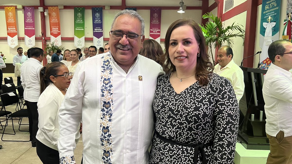 caremi10's tweet photo. Felicito a mi amigo el Biologo @AntonioDelAng_F  por su 4o informe de actividades de la @UPCH_MX excelente trabajo al frente de la institución! Que sigan los éxitos https://t.co/D7eF7patES
