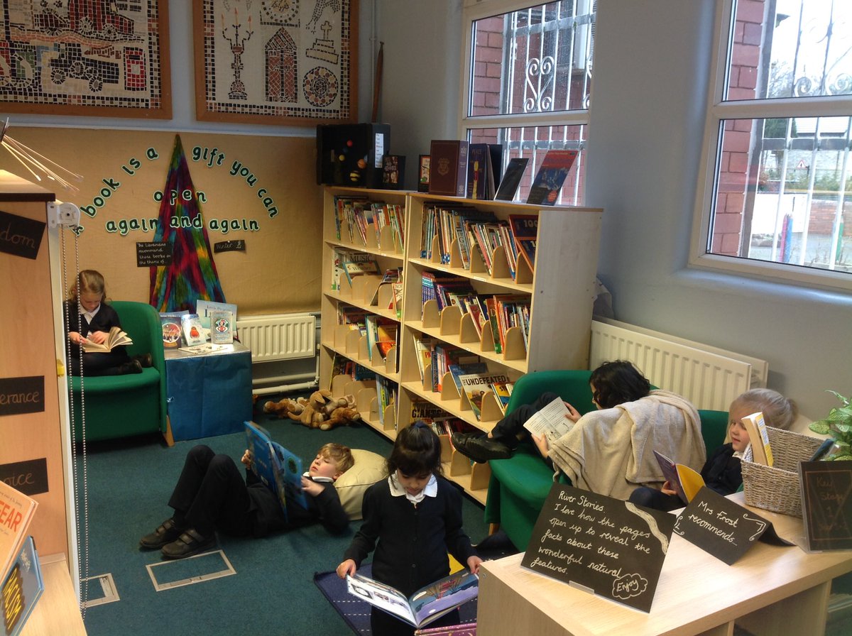 StanleyGrovePri's tweet photo. And relax...📚 #stgrovereading #classtwo https://t.co/Wr7qqCrkqX