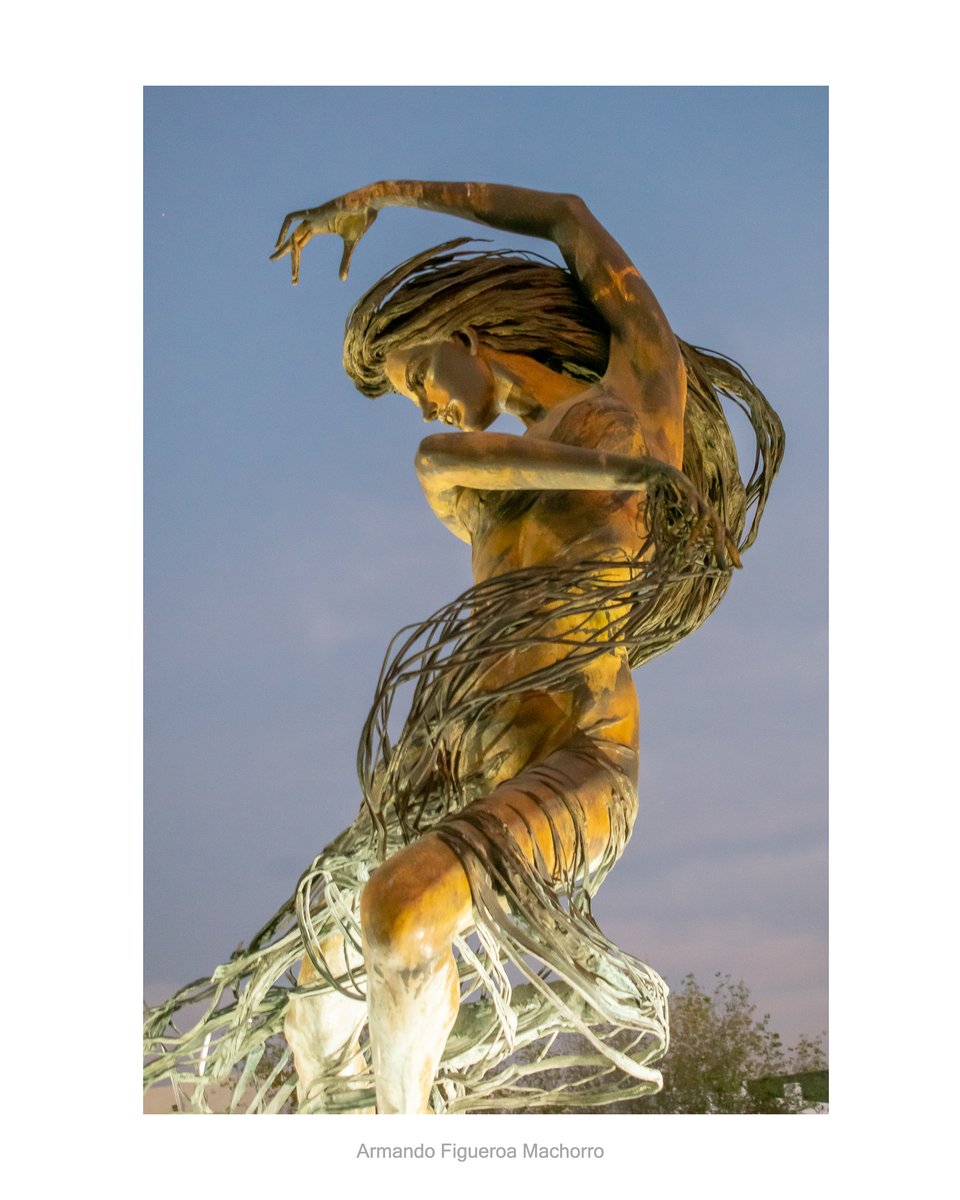 Estatua de mujer

#monumento #monumentomujer #mujer #puebla #mexico #ccu #buap #ccubuap #pueblatravel #pasionxmexico #explorapuebla #mexicodesconocido #visualsmx #hechoenmexico #architecture #arquitecturamx #proyectomexico #loves_mexico #vive_mexico #loves_puebla #capturamexico