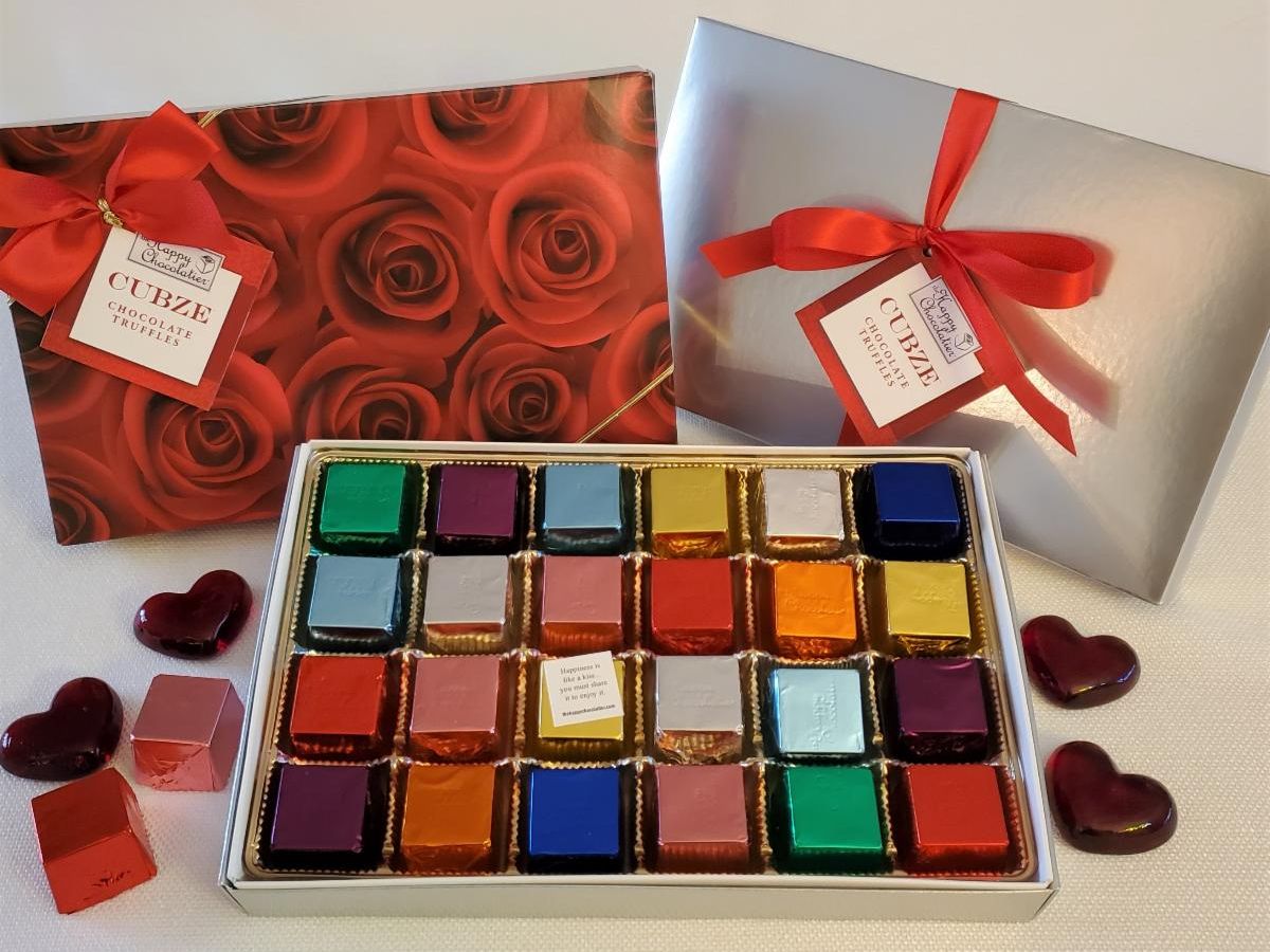 Give happiness-filled chocolate truffle Cubze for Valentine's Day. ORDER TODAY for timely delivery! Happy thoughts wrapped up in every gorgeous piece. thehappychocolatier.com 

#valentinesday #valentinesdaygift #chocolate #spreadchocolatehappiness #valentine #rosesarered