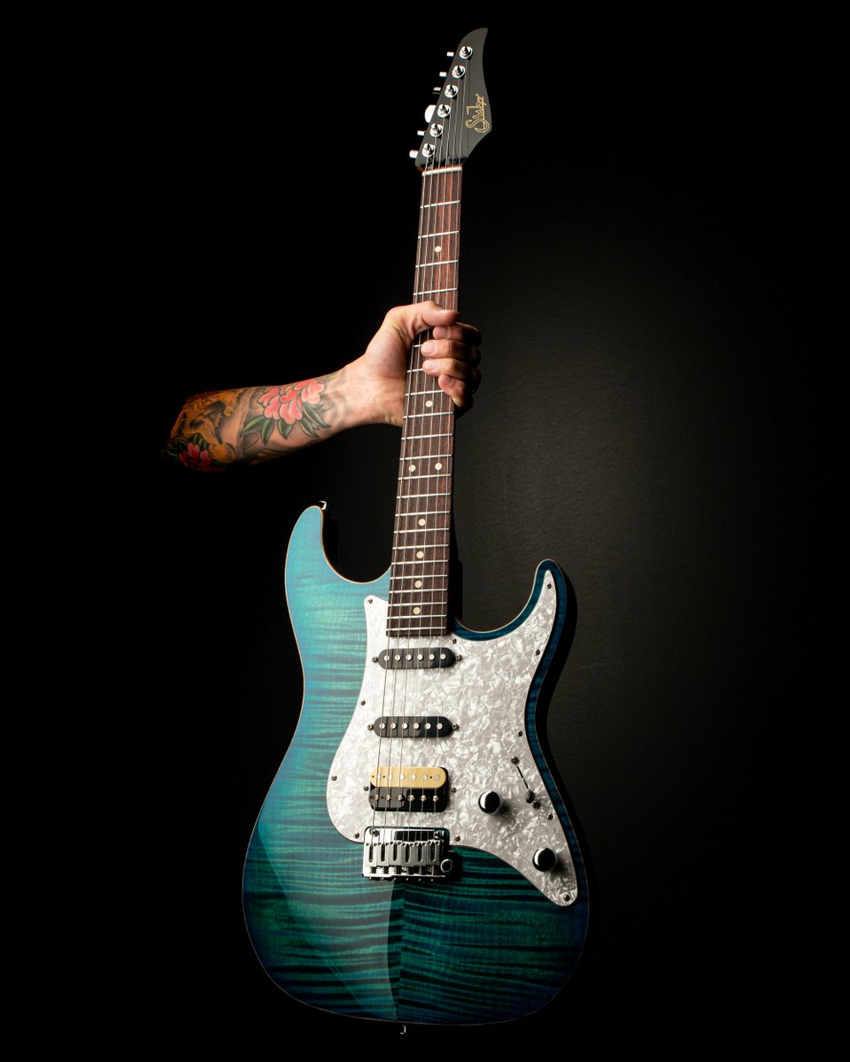 SuhrCustom tweet picture
