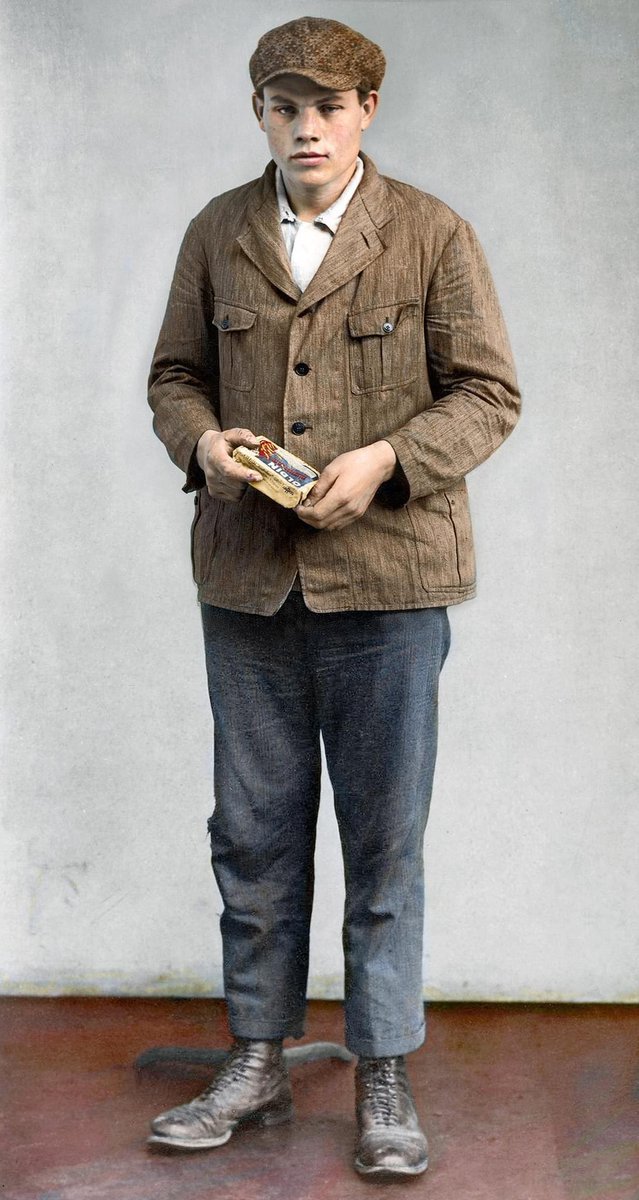 PieceJake's tweet image. THE REICHSTAG FIRE 1933
Marinus (Rinus) van der Lubbe was a Dutch #communist falsely tried, convicted and executed (by guillotine) for setting fire to the German #Reichstag building on 27 February 1933, an event known as the #Reichstagfire. 

#WO2inKleur #marinusvanderlubbe #WW2