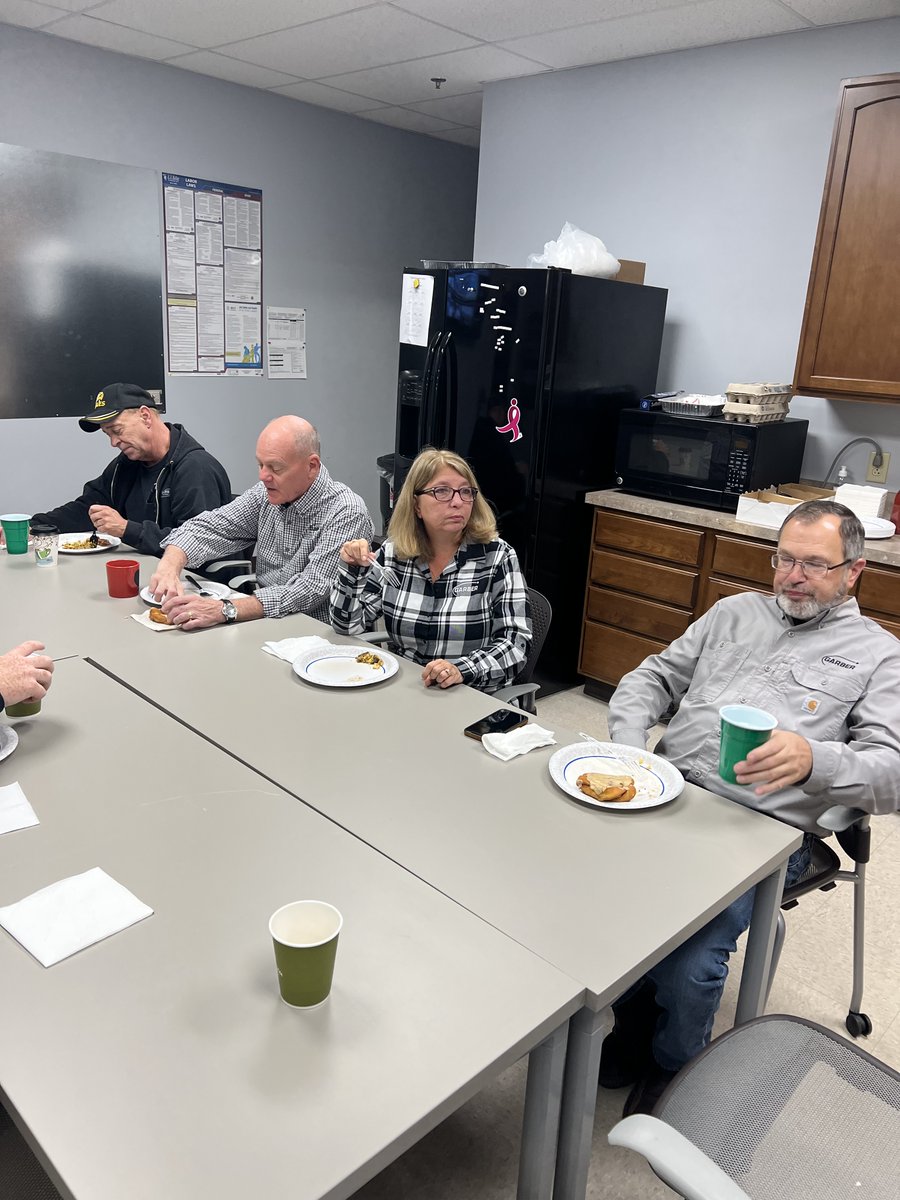 garberelectric's tweet photo. It's #FunFriday!
Enjoy some photos from our Connect team appreciation breakfast.
As always, we'd love to have you as a part of our team. Apply online today!
.
.
.
#Family #FamilyFriday #Fun #Teamwork #Breakfast #Growth #Happy #Hiring #GarberTeam #GarberDoesThat https://t.co/Bp0sJ6R0V9