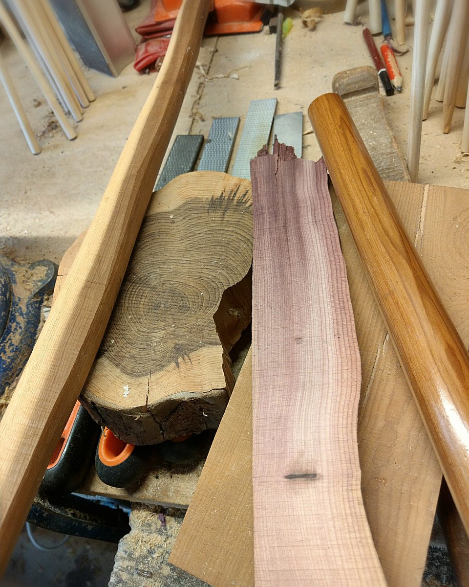 Yew and it's colours.  

#longbow #englishlongbow #bowyer #bowsandarrowd #archer #archery