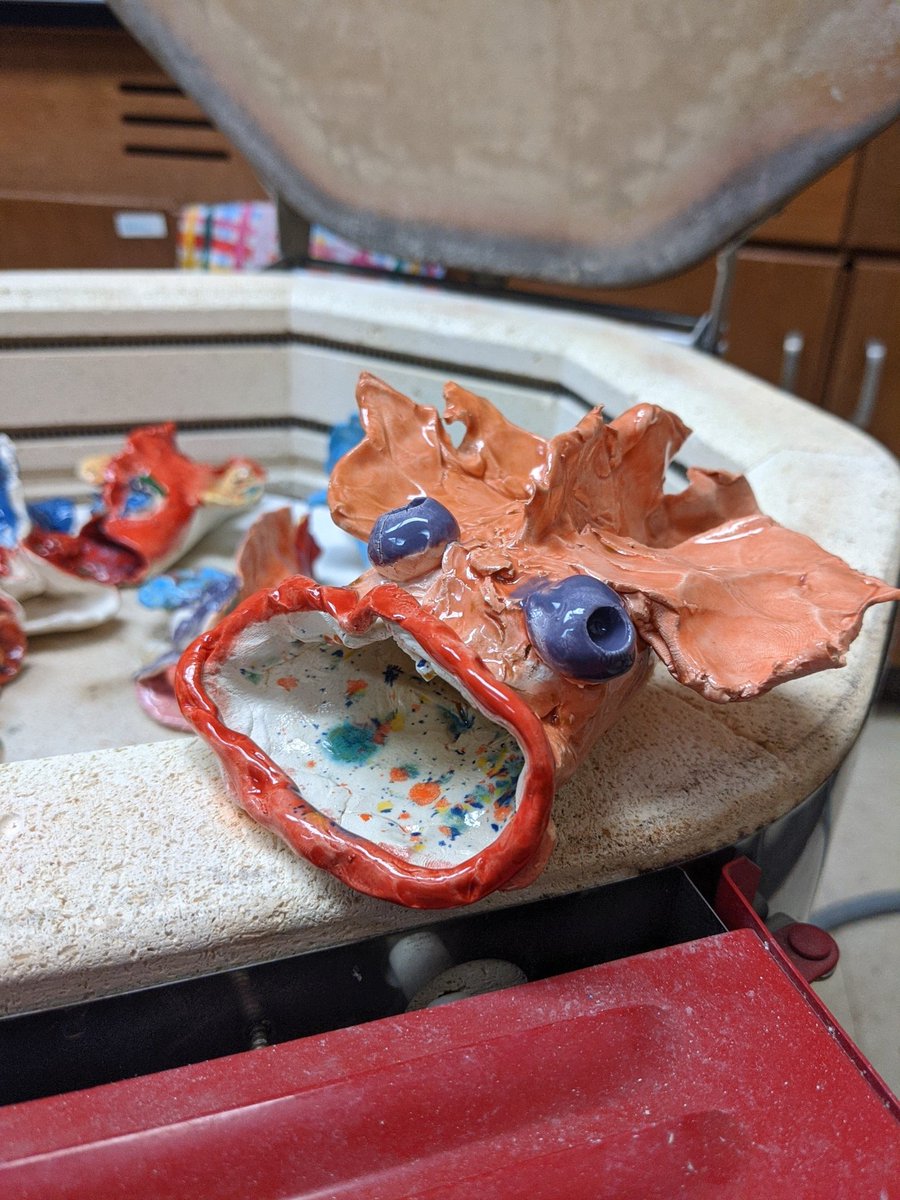 JoniStuart20's tweet photo. @ChristianaES1  Love opening up the kiln this morning! It's like Christmas morning! https://t.co/MyX5Wvrh66