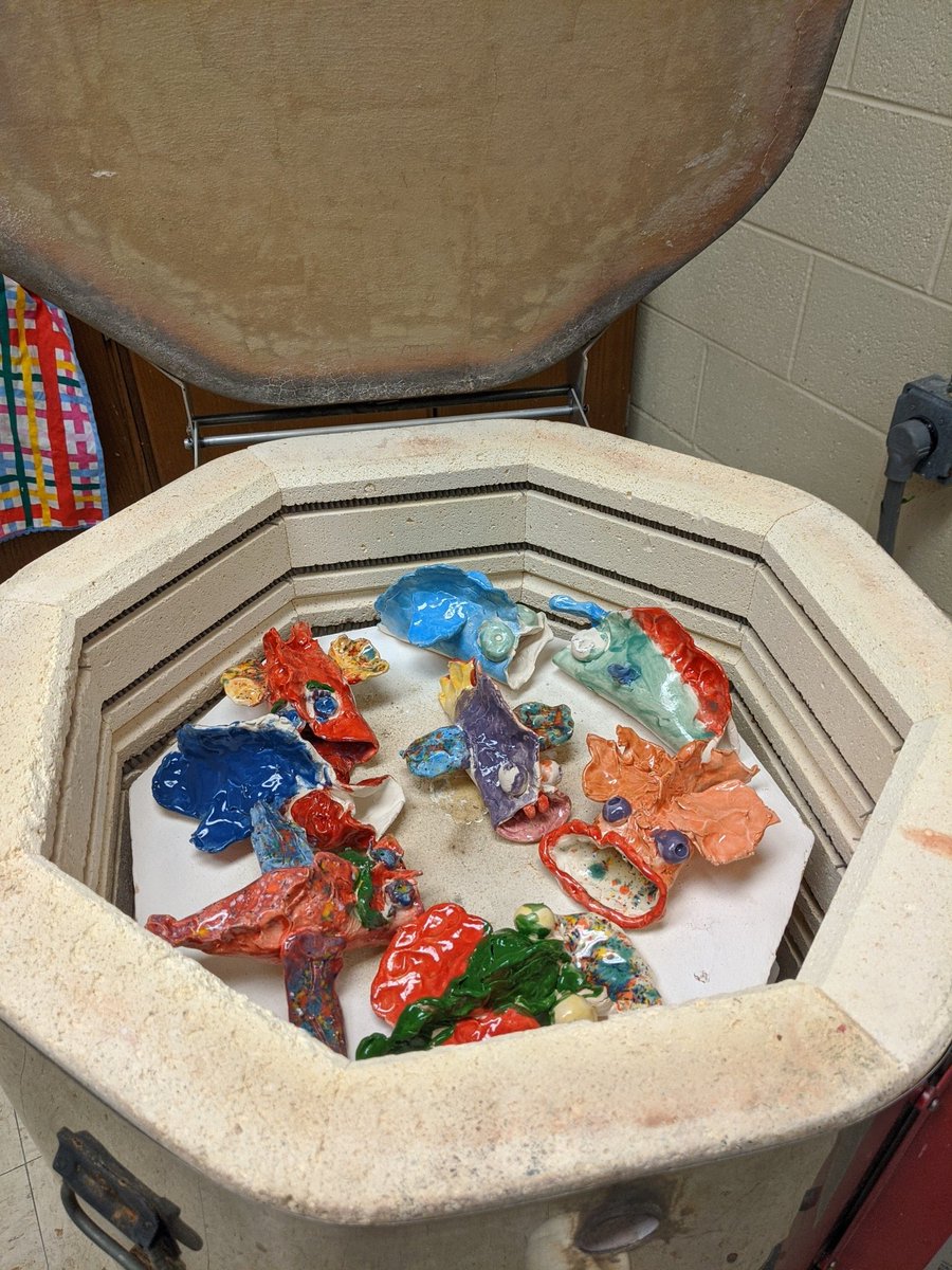 JoniStuart20's tweet photo. @ChristianaES1  Love opening up the kiln this morning! It's like Christmas morning! https://t.co/MyX5Wvrh66