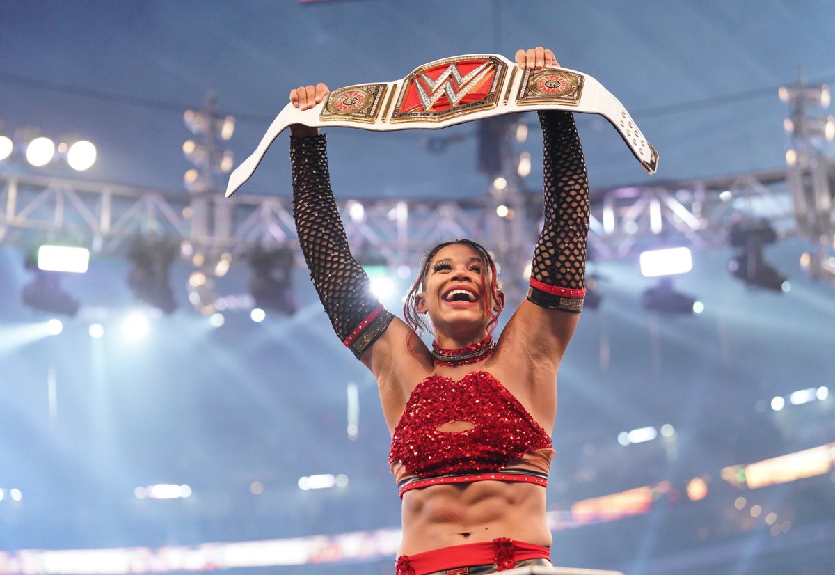 The longEST reigning BLACK champion in WWE History <a href="/BiancaBelairWWE/">Bianca Belair</a> !! Congratulations on reaching 300 days as champion!

#wwe #wweraw #BiancaBelair #est #WomensWrestling #WWEWomen #RoyalRumble #Smackdown