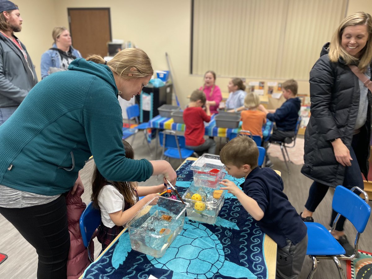 LegacySchoolNE's tweet photo. STEAM night was a huge success and we had SO much fun!! Thank you to all the families that came and to the staff members/volunteers that helped make it happen!

#STEAMNight #FamilyEvent #SchoolCommunity #LegacySchoolNE https://t.co/w7Hje7pVGB