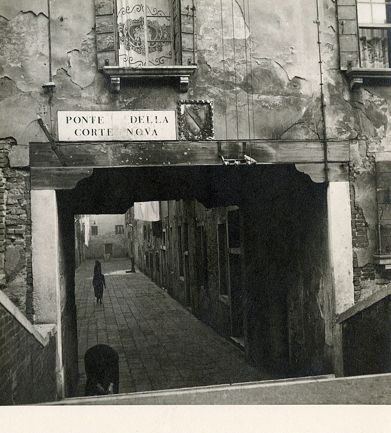 Paolo Monti. Venezia, 1955
CC BY-SA 4.0
bit.ly/3XZbV2u

@IveserVenezia @arialuce1
 @IntrecciVE @cultve
 @Venezia1600
 #venezia