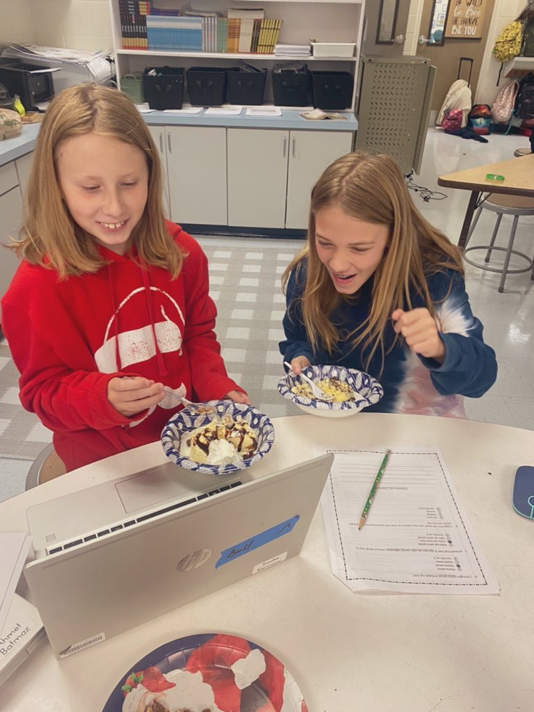 Celebrated our fabulous FAST scores this morning with a make your own ice cream sundae day! 📚🍨