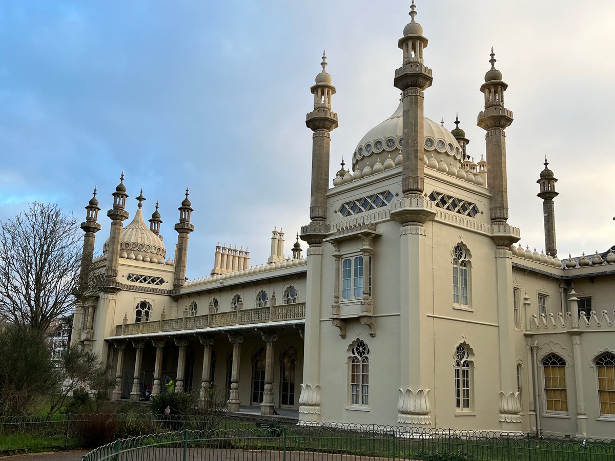 Brighton Museums (@brightonmuseums) on Twitter photo The west front of Royal Pavilion restored and looking gorgeous! Thanks to <a href="/payestonework/">Paye Stonework and Restoration</a> for their expert work. The west front of Royal Pavilion restored and looking gorgeous! Thanks to <a href="/payestonework/">Paye Stonework and Restoration</a> for their expert work.