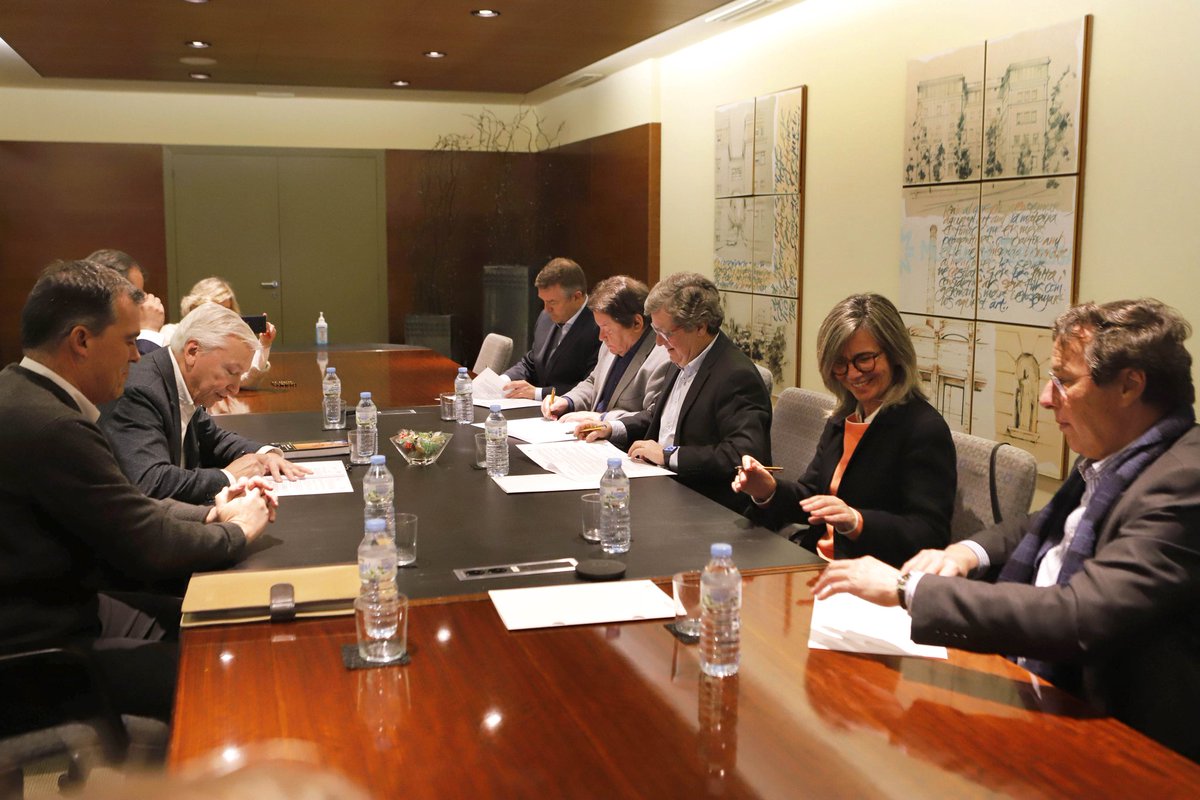 Signatura de renovació de l'acord de col.laboració entre <a href="/lasseguradora/">lasseguradora</a> i <a href="/HockeyTerrassa/">Hockey per Terrassa</a>, consolidant la relació iniciada al 2020.
Amb aquest acord,  l’Asseguradora es manté com a partner oficial de Hockey per Terrassa i els clubs que l’integren.