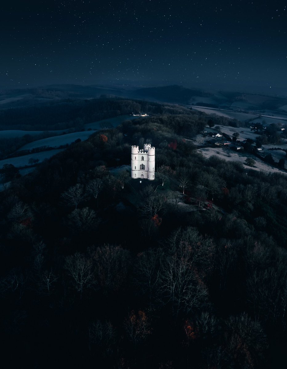 expaulore's tweet photo. Haldon Belvedere | South Devon✨

#exeter #haldon #southdevon #devon #castle #night #drone #photography #outdoors #nature #stars #travel https://t.co/br2TOu10aq