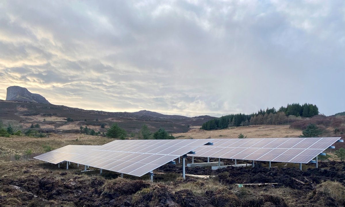 Great to see <a href="/isleofeigg/">Isle of Eigg</a> and its power system featured on <a href="/BBCCountryfile/">BBC Countryfile</a> at the weekend with some great views of the extra PVs we installed last year.

bbc.co.uk/programmes/m00… @ 34 mins in.

#SolarEnergy #OffGrid #Scotland