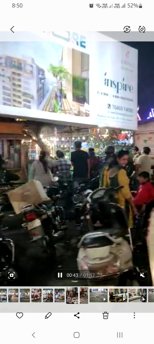 ars1211's tweet photo. All the 4 sides of prime arcade , Adajan Junction is occupied by hawkers , laris and shops .
No footpath to walk for pedestrian . Who is showering blessings on them ..? Please remove obstacles /  encroachment https://t.co/cfYkNMSyTT