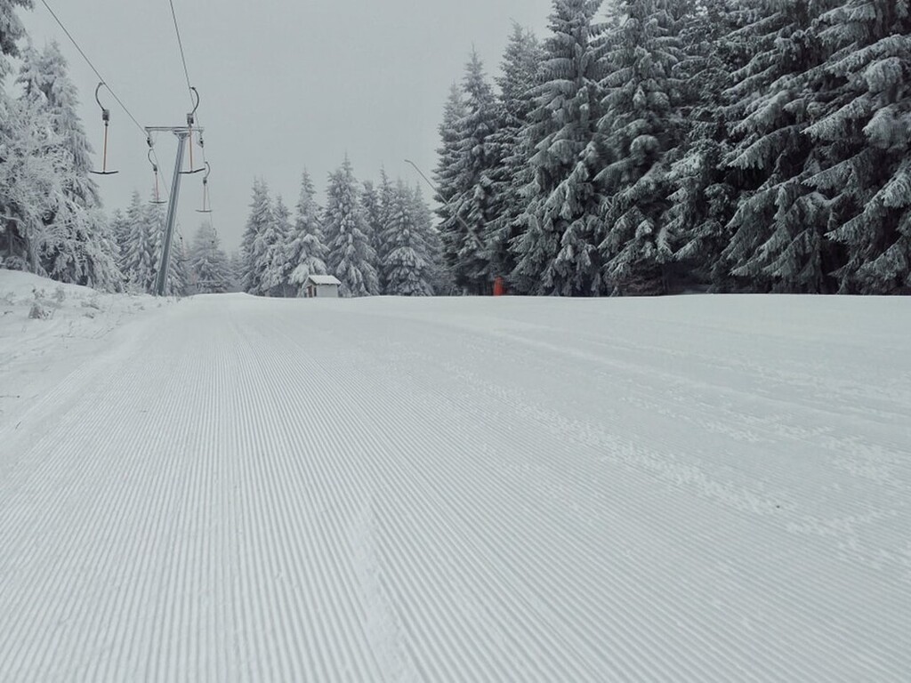 Ski_Telnice's tweet image. A tady je jeden nový obrázek!

Cvičná Louka otevřena od zítra 🙌

#vikend #zima #snih #snow #ceska #happy #telnice #ústecký #krasnyhory #winter #schnee