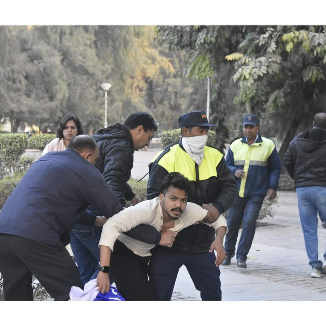 abdulmomin98's tweet photo. Delhi police Attack today..
#modibbcdocumentary #modiDocumentary #India #Police #BBCdocumentry #BBC https://t.co/Aw6TVY4trd