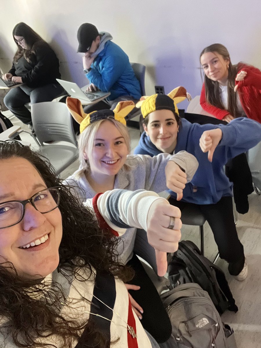 zipspsych's tweet photo. Check out @psichiua in action at their recent trivia night! Looks like fun🤩 @tonibisconti hope you &amp; the crew ended the night feeling 👍 https://t.co/csSw6inmL4