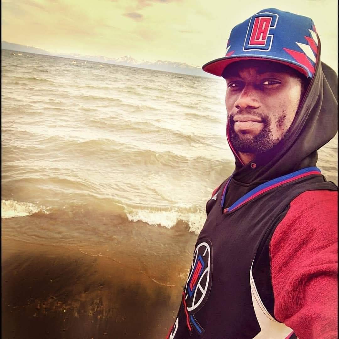 CPUSAPhoenix's tweet photo. "You're going to see acts that defy humanity"

The Memphis PD today is going to release body cam footage of Tyre Nichols' beating by officers now charged with murder. It's likely to be heartbreaking and enraging. There are absolutely no excuses for police brutality.

#TyreNichols https://t.co/X7iVxK21LV