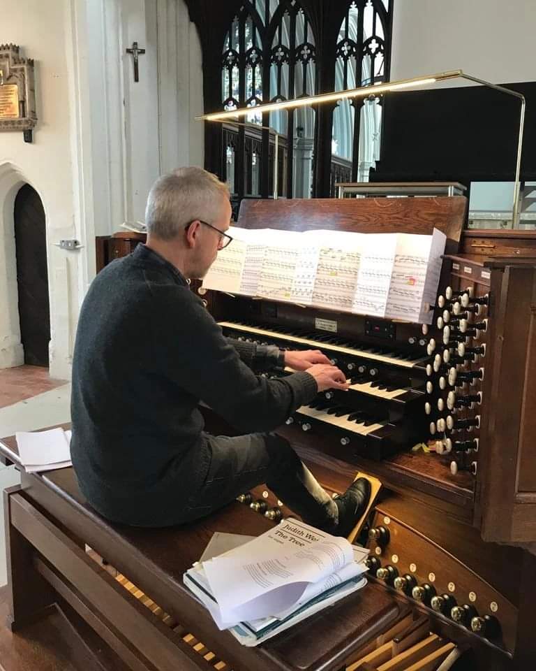 Oliver King rehearsing for the recital tomorrow!

The music sounds fabulous! Are you coming along to hear it?

Free admission; simply give what you wish as a donation when you leave.
Refreshments served in the interval.

#recital #music #concert #organist #organmusic