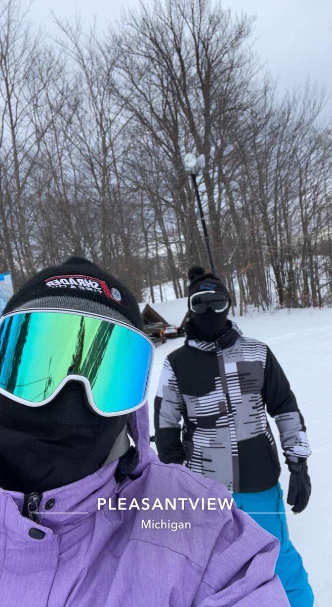 Lil powder shredding with <a href="/griffinsmith35/">Griffin Smith</a>