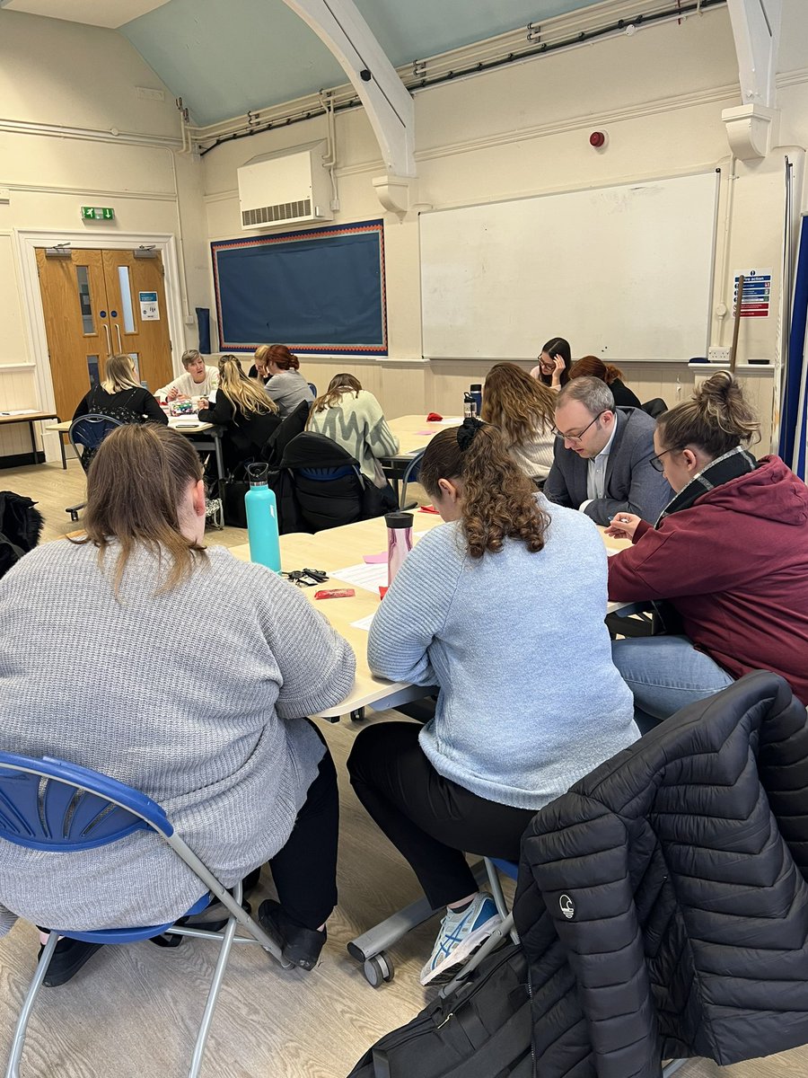 bluekitetrust's tweet photo. Today we held Conference 2 of the @Ambition_Inst Programme, for our Year 1 ECTs. 

An in-depth look at adaptive &amp; responsive teaching, including the use of hinge questions &amp; formative assessment strategies. 

A great day of professional development and networking @SwindonWiltTSH https://t.co/xjAFimmdfE