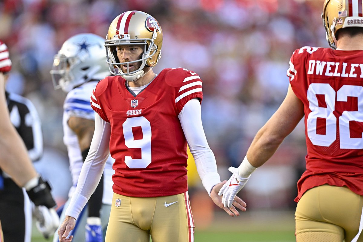 High fives if you’re ready for the weekend <a href="/49ers/">San Francisco 49ers</a> #faithful 

Drop some 🔥in my comments!!!