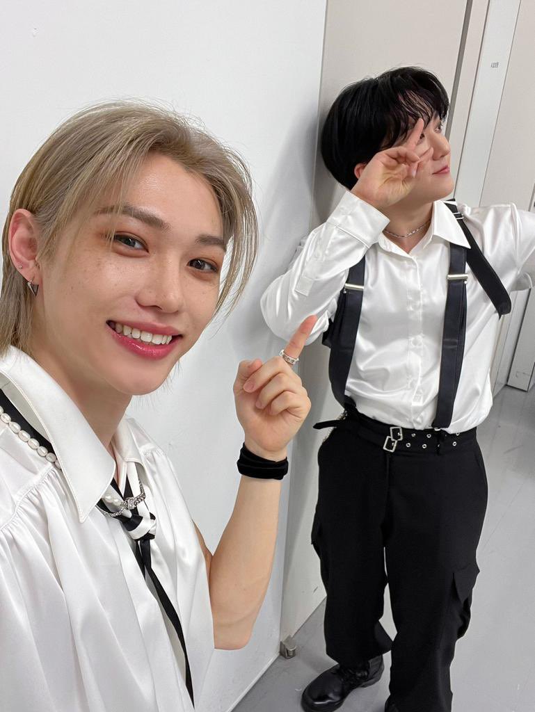 changlixfolder's tweet photo. i find this genre of felix and changbin very very endearing i just can’t seem to explain but like??? adorable felix who finds adorable changbin adorable 🥹🫶🏻 https://t.co/HYVJNOYAeT