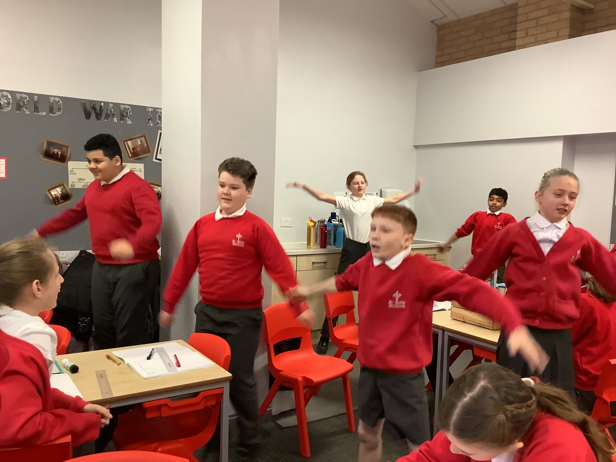 stphilips6yc23's tweet photo. What a great science lesson investigating impact exercise has on our heart rates #TeamStPhilips #StPhilipsScienceY6 @StPhilipCEAP https://t.co/ee7Z8K5DzA