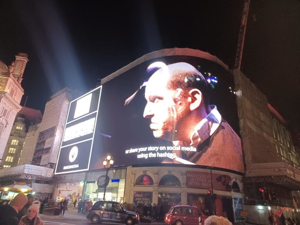 PicLights's tweet photo. Recently we saw @able2uk take over #PiccadillyLights with their stunning film for their #STOPTHESHADOWS campaign.
Hereโs some of the team enjoying the moment of the premier, bravo to all who have been involved ๐
#Piccadilly #PiccadillyCircus #able2uk #disability #london https://t.co/Un8H0g0CPo