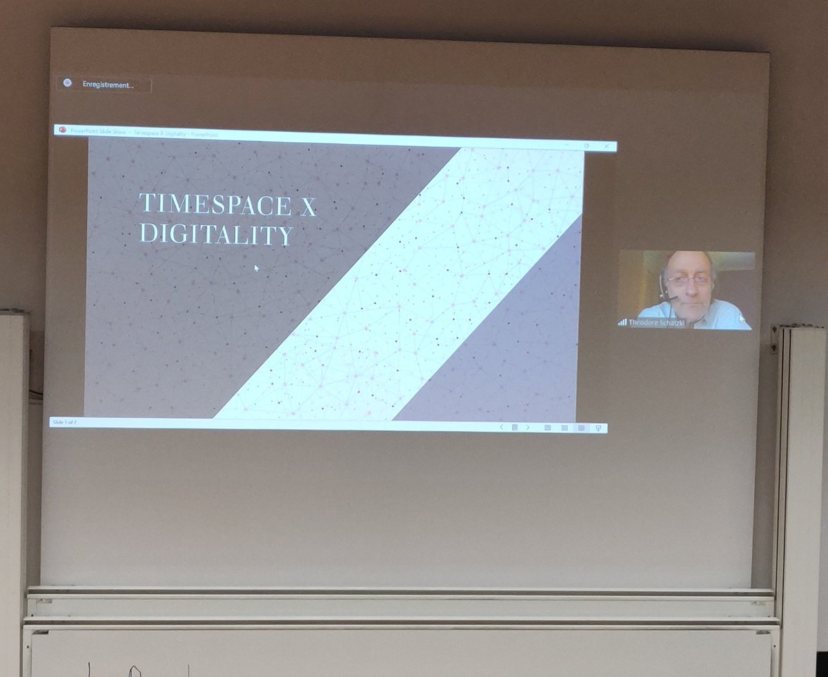 kobaltgelb's tweet photo. Last keynote of the #RGCSSymposium by Theodore Schatzki on #timespace and #digitality #digitalization #practicetheory https://t.co/DdAyJ0TDbS https://t.co/MaV3podwOr