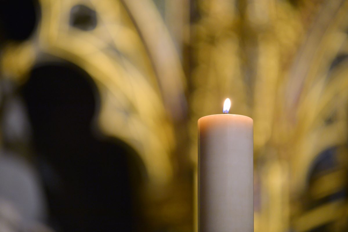 On #HolocaustMemorialDay, we're lighting a candle to remember the millions of lives lost in the horror of the Holocaust, and offering prayers for peace, justice and hope around the world.

#HMD2023 #LightTheDarkness