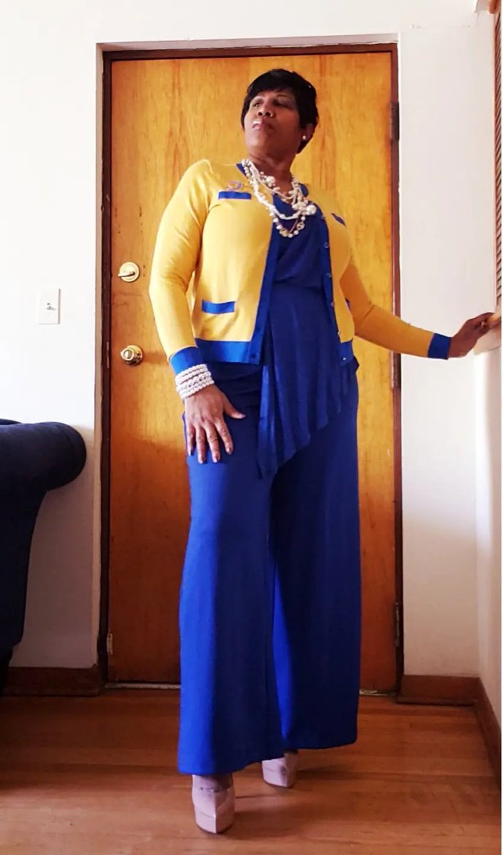 SGRho tweet picture