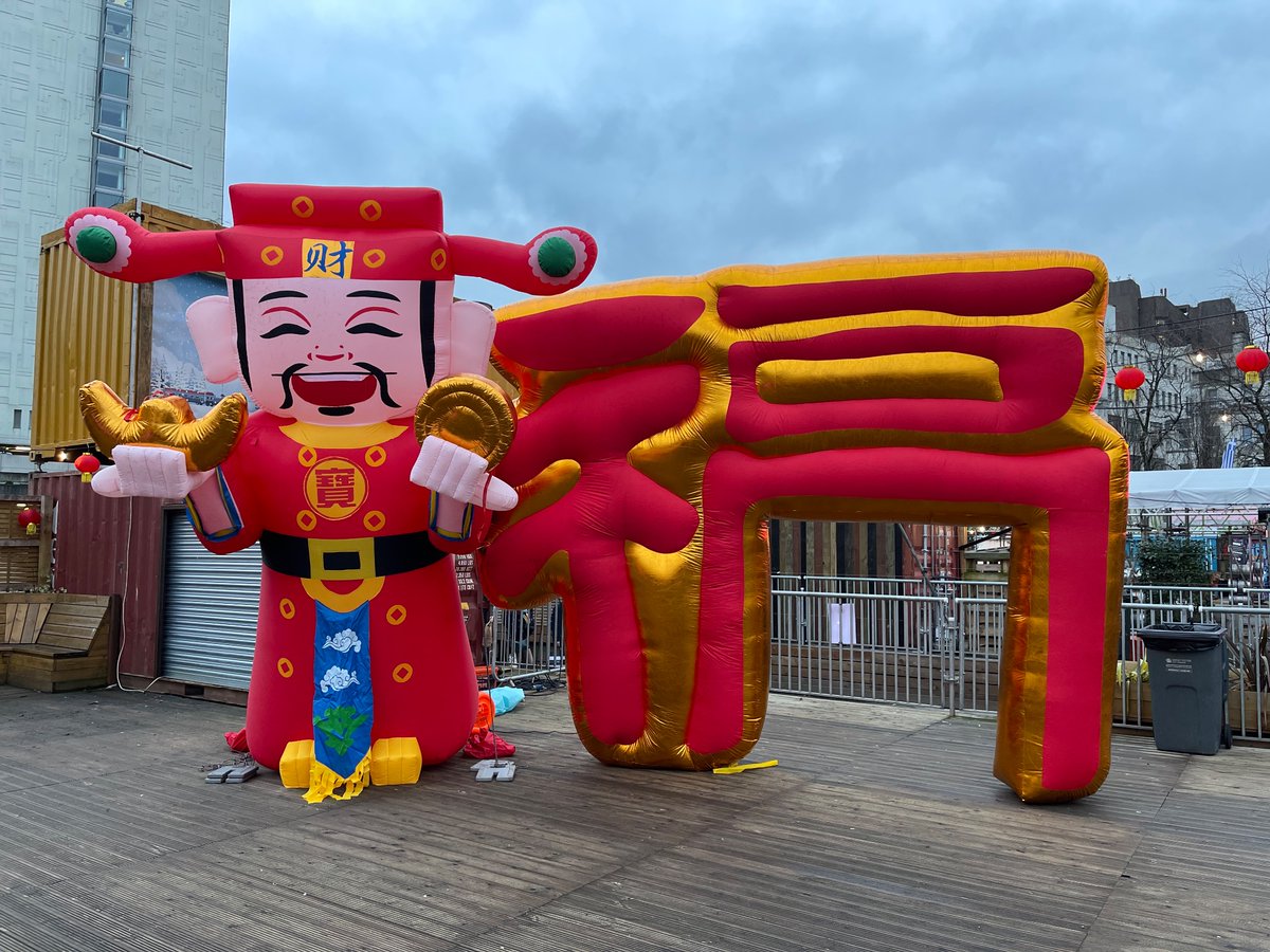 FCAM_Org's tweet image. Piccadilly Gardens now blessed by the Money God
