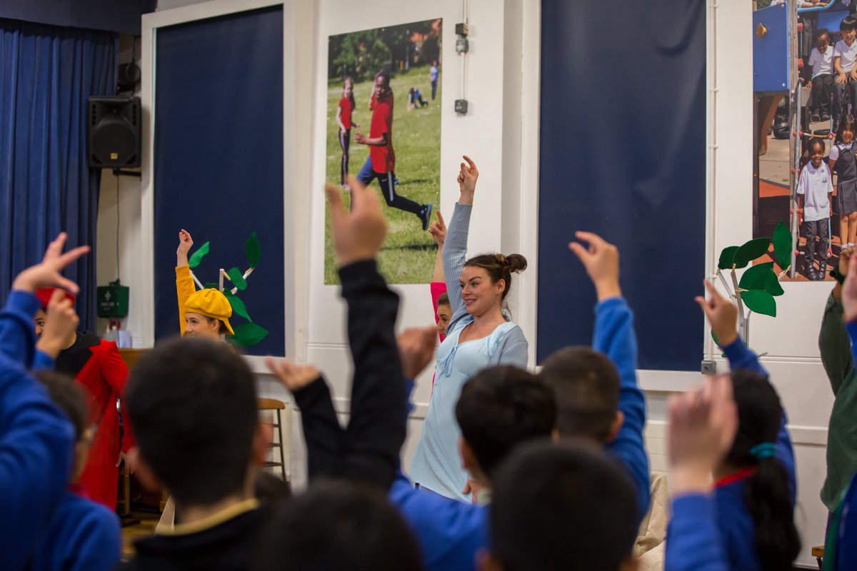 OperaEdUK's tweet image. OUR WORKSHOP 💥

Our new workshop is a 30 minute series of fun games, exercises and activities introducing the themes, characters and story of Engelbert Humperdinck’s opera ‘Hansel and Gretel’

#opera #music #education #inspire #accessibility #inclusivity #creativity #diversity