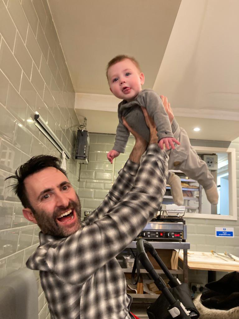 In the office but not working <a href="/karmabread/">Karma Bread</a> 🖇️💼📊📁🥯☕️