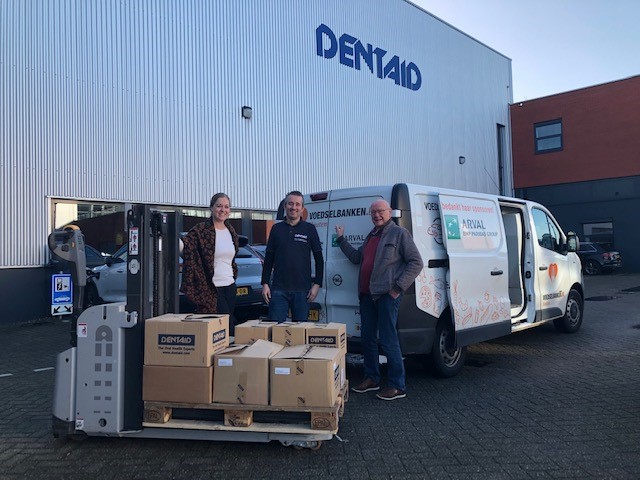 Onlangs konden wij weer een flinke hoeveelheid producten ophalen bij @dentaidbenelux aan het Lichtschip in Houten. 
Zij doneren alweer enkele jaren regelmatig producten voor mondverzorging. 
Hartelijk dank, Dentaid!
Lees meer op onze website: voedselbankhouten.nl/sponsor-in-het…