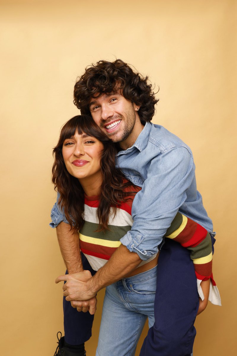 Can I get a little commotion for the cute curly boyfriend on our 2 year anniversary?!