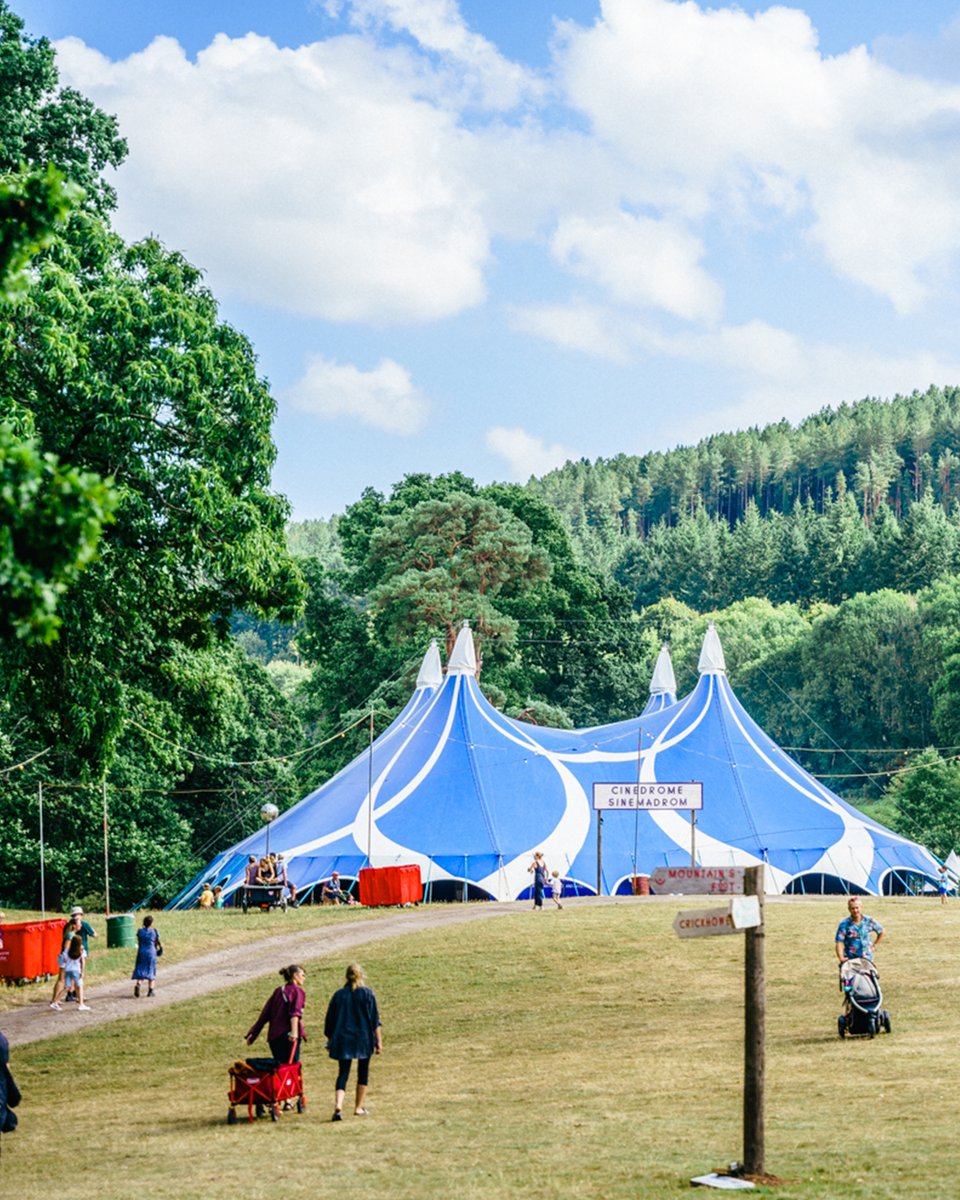 GreenManFest's tweet photo. Roll up, folks 📣 Fancy becoming part of the GM23 team - apply for stewards, litter, bars and accessibility team here → https://t.co/iFME40IMj7 https://t.co/ezanwFAiu5