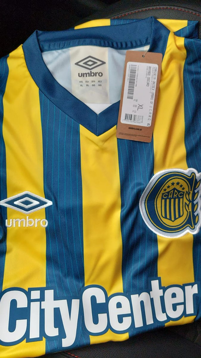 #SORTEO #CANALLA Celebramos los 20MIL seguidores y comienzo del torneo con la NUEVA CAMISETA DE <a href="/RosarioCentral/">Rosario Central</a> gentileza de <a href="/UmbroArgentina/">Umbro Argentina</a> 👏🔵🟡 *Talle XL*
Participás ► Dale ME GUSTA y RT al sorteo + seguí mi cuenta y <a href="/CFutbolOk/">Contraseña: Fútbol</a>  
Anunciamos ganador/a el jueves  2/2/23!