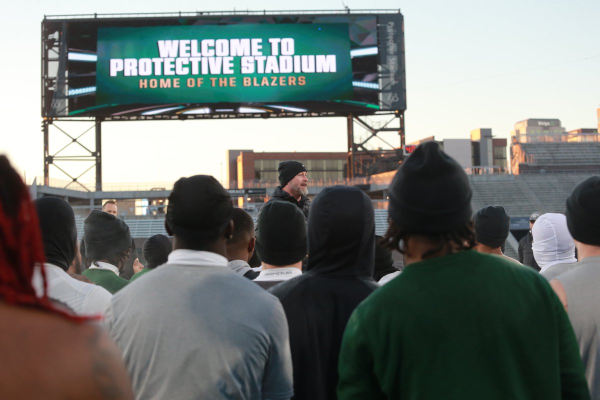 UAB_FB's tweet photo. Laying the foundation. 

#WinAsOne https://t.co/4PQI58uycY