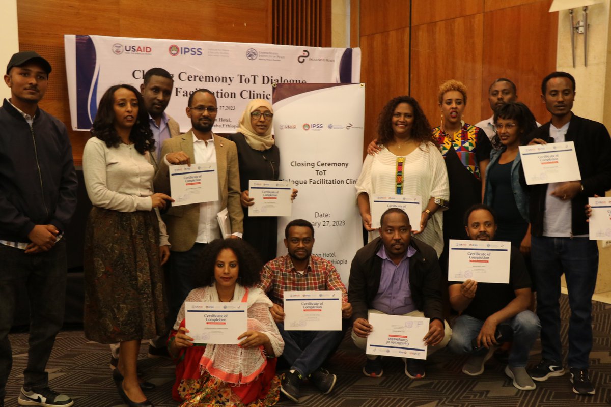 IPSS_Addis's tweet photo. Dr. Fana, Interim Director of #IPSS, made the final remarks during the closing ceremony, noting the successful completion of the two rounds of #TrainingofTrainer on #DialogueFacilitation. https://t.co/8bi1Ugbdde