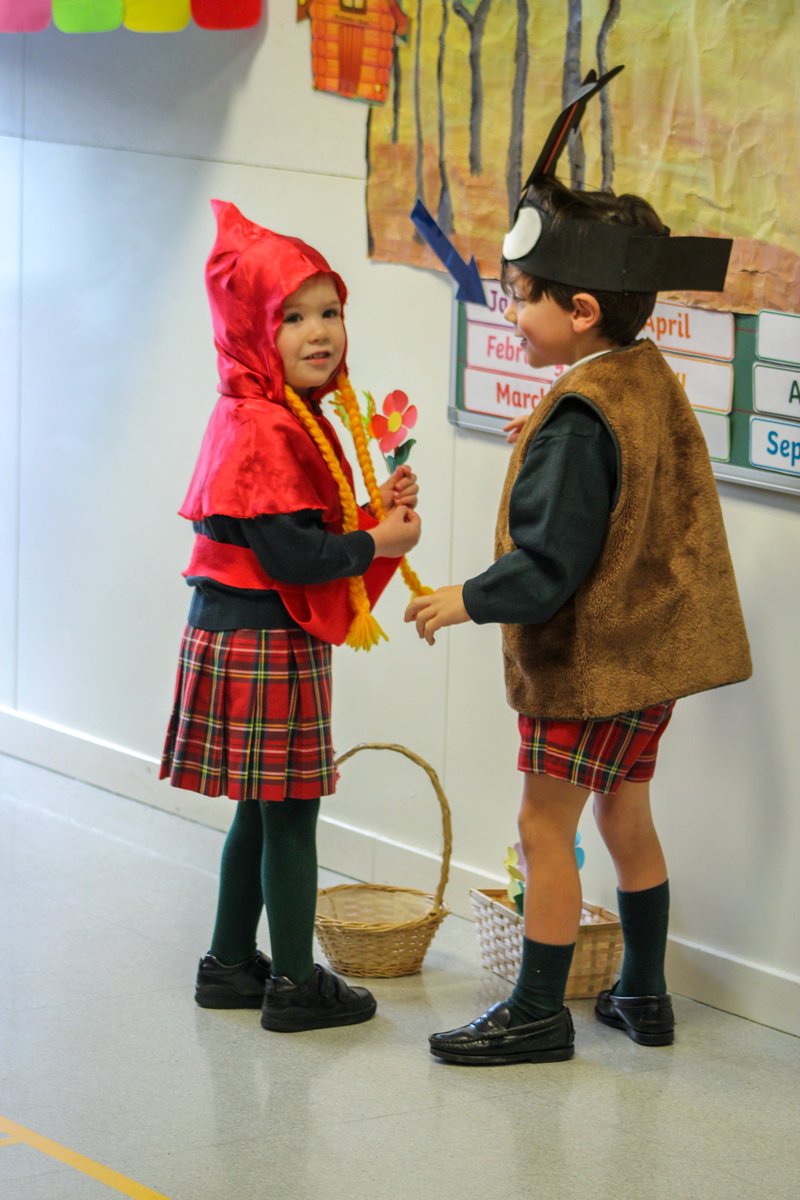 MontespinoEdu's tweet photo. Las familias de Infantil viajan a Escocia con Magic Dragon 🛩️🏴
#MagicDragonDay #MagicDragonPhonics #MagicDragonDrama #MagicTalk! #InfantilBilingüe #ColegioBilingüe #Coruña #MejoresColegios https://t.co/Zh3NkoWxYG